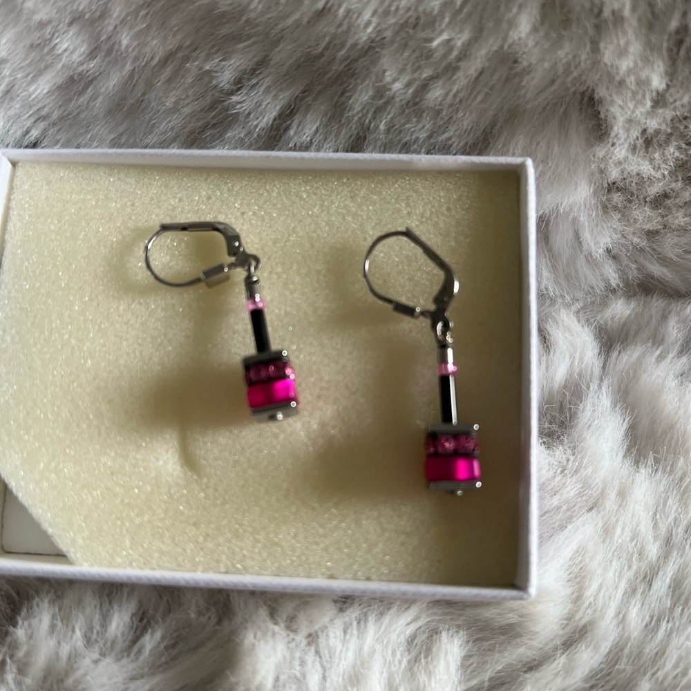 Coeur De Lion Pink Crystal Drop Earrings Gunmetal Leverback NWT Germany